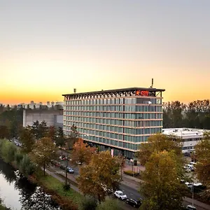 Corendon New-west, A Tribute Portfolio Szálloda