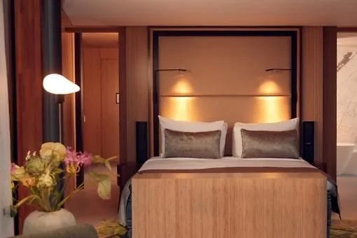Hotel Jakarta Amsterdam 4*,  Holland