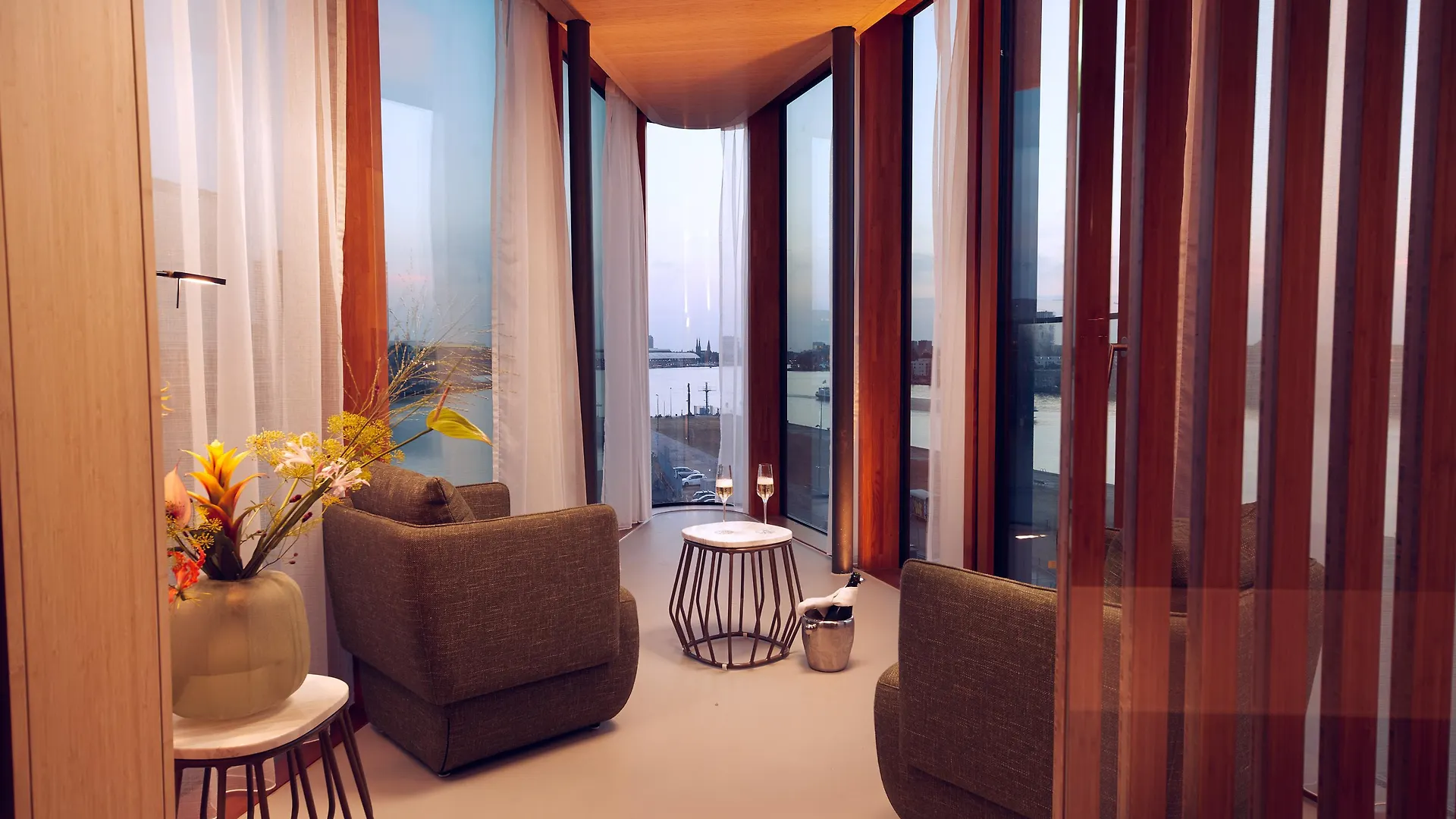 Hotel Jakarta Amsterdam